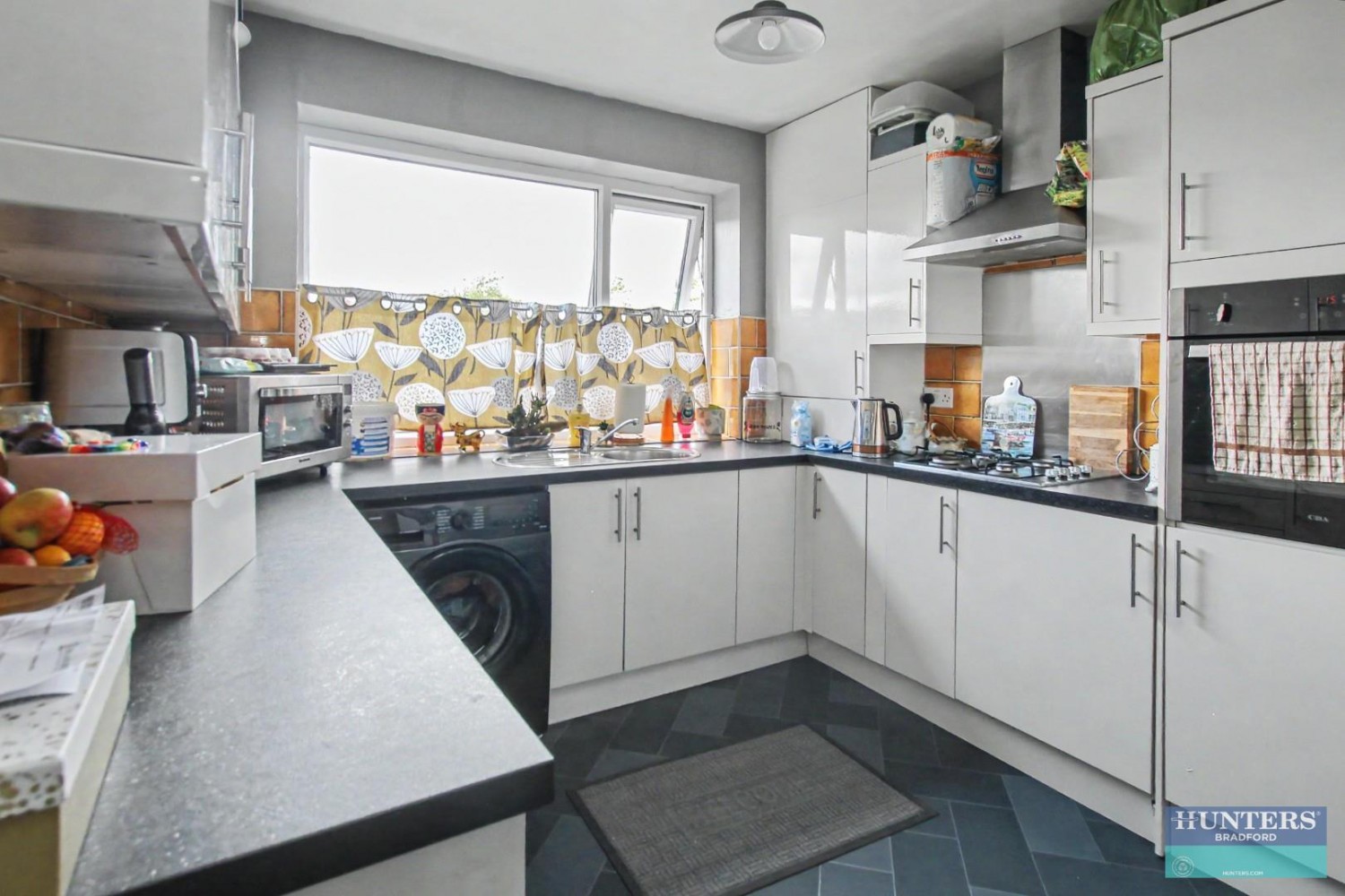 Warwick Road, Bradford, BD4 7RA