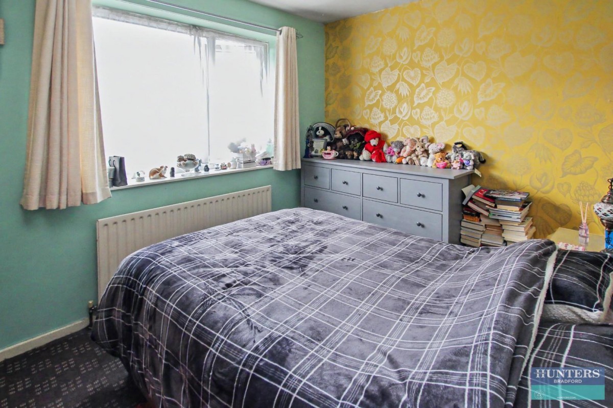 Warwick Road, Bradford, BD4 7RA