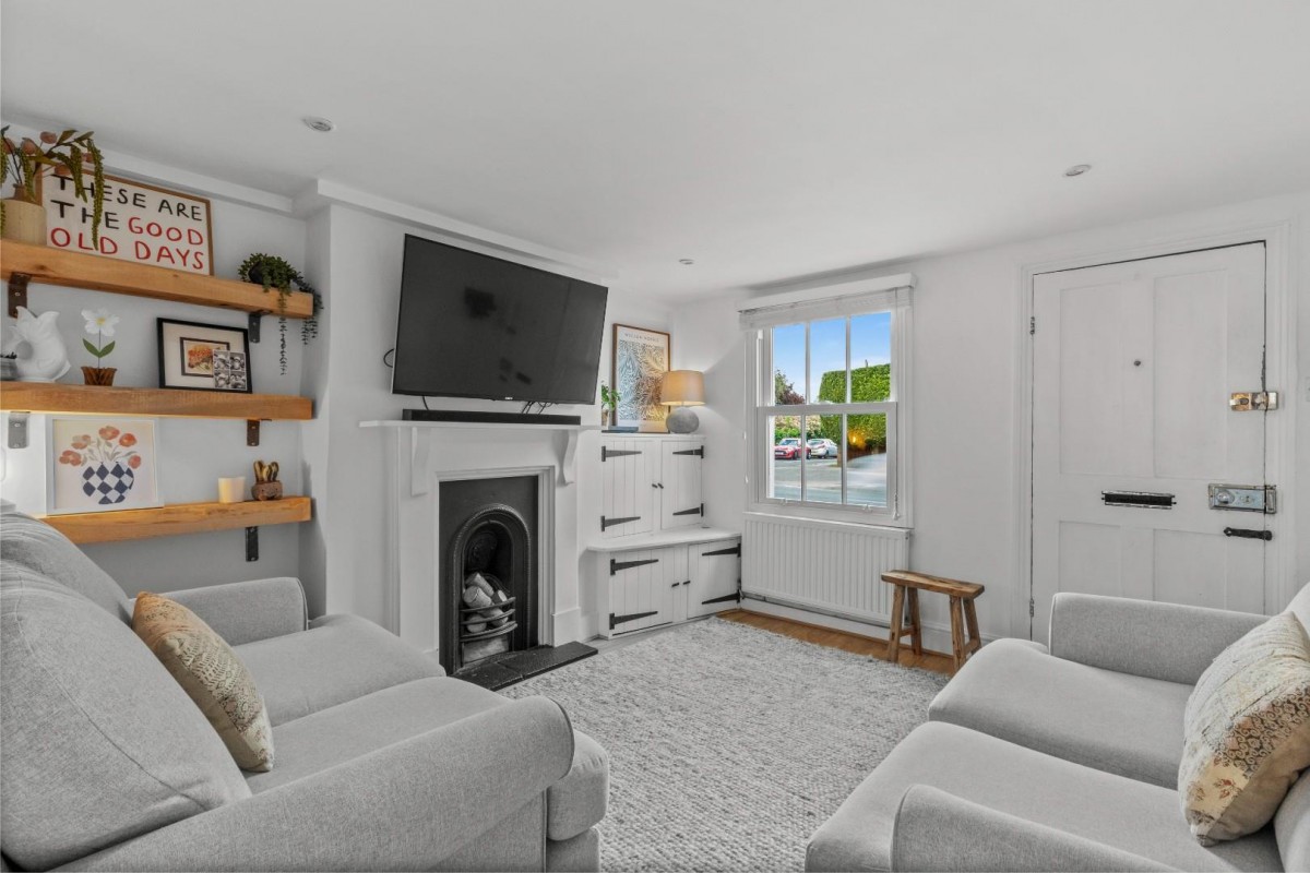 White Lion Road, Amersham, Buckinghamshire, HP7 9JR