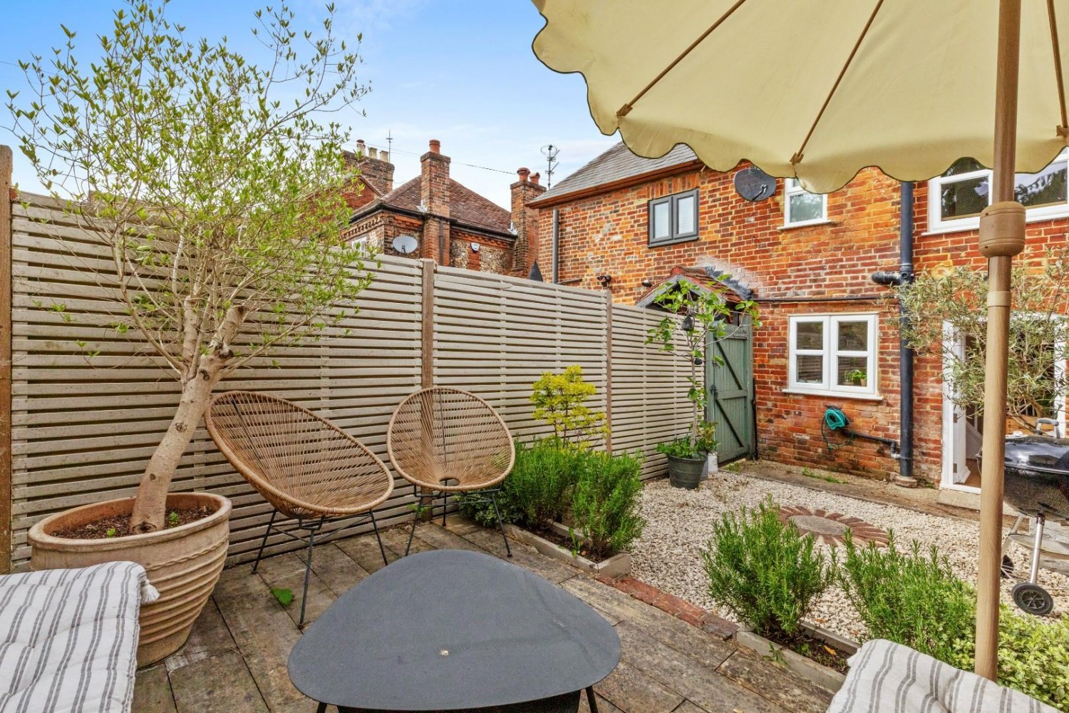 White Lion Road, Amersham, Buckinghamshire, HP7 9JR