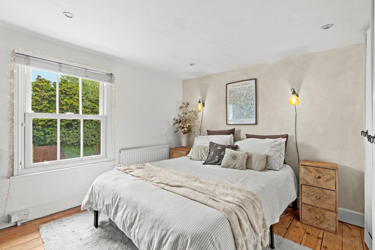 White Lion Road, Amersham, Buckinghamshire, HP7 9JR