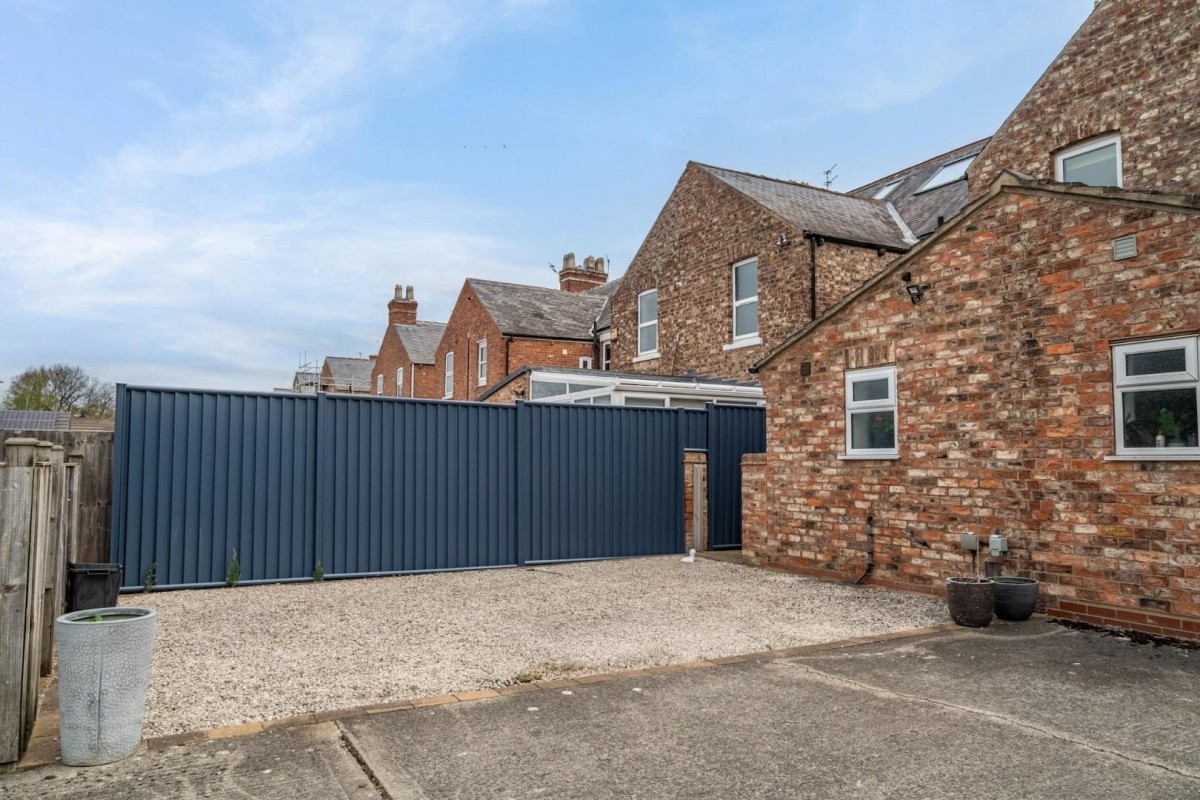 York Road, Haxby, York