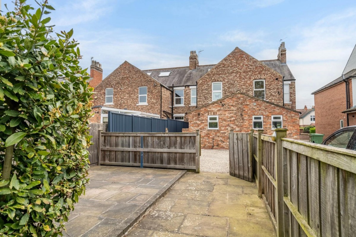 York Road, Haxby, York