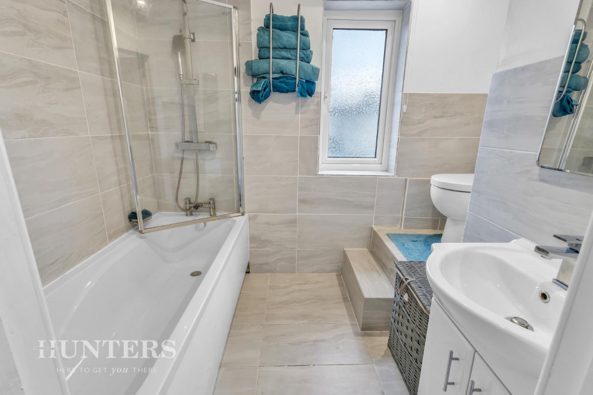 Princess Avenue, Great Howarth, OL12 9HT