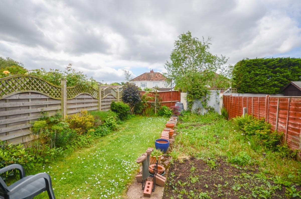 Lodge Walk, Downend, Bristol, BS16 5UQ