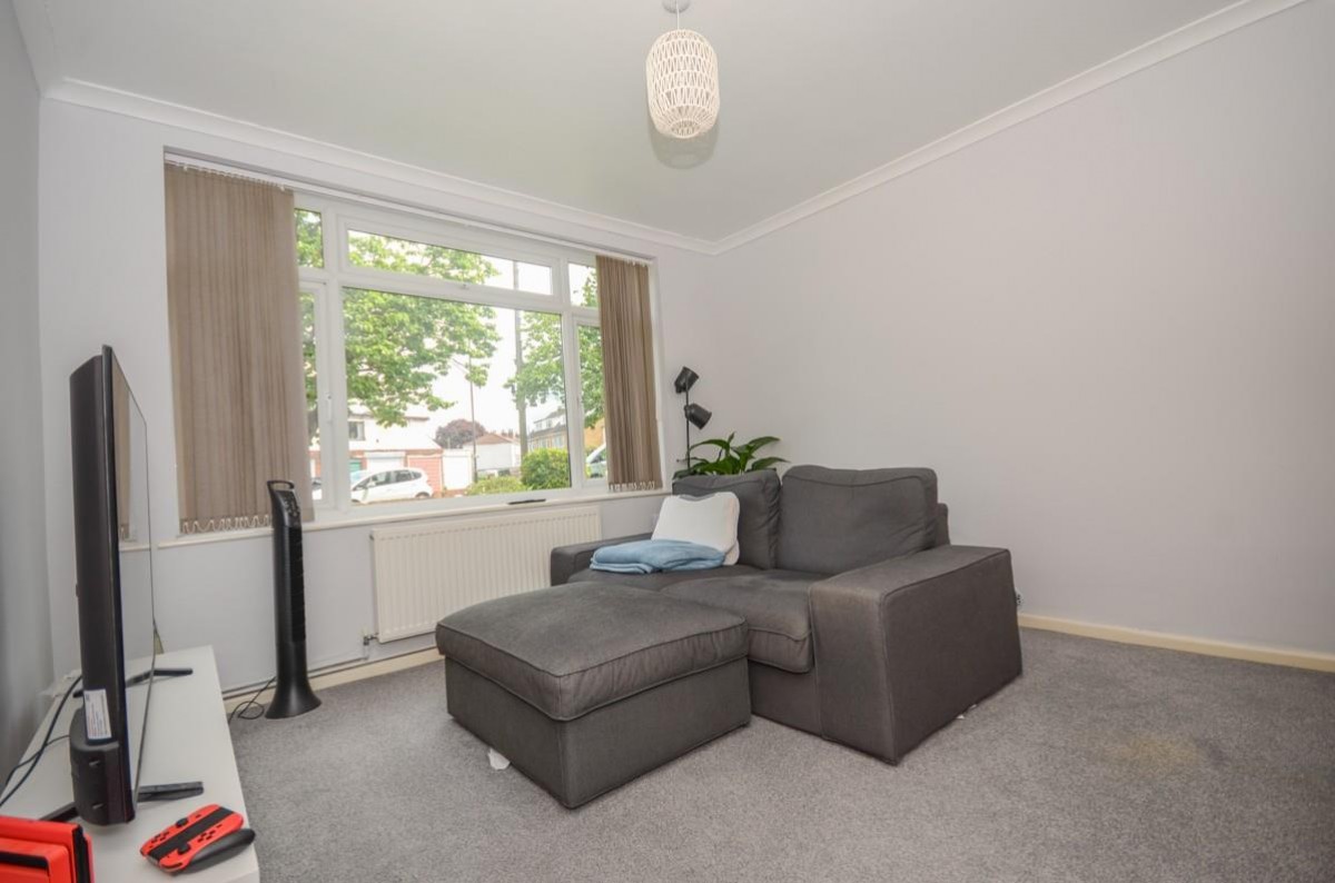 Lodge Walk, Downend, Bristol, BS16 5UQ