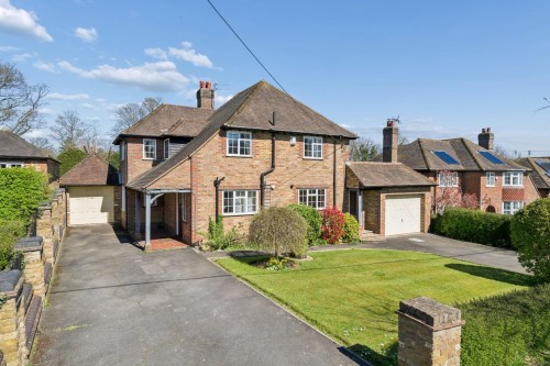 Longfield Drive, Amersham, Buckinghamshire, HP6 5HD