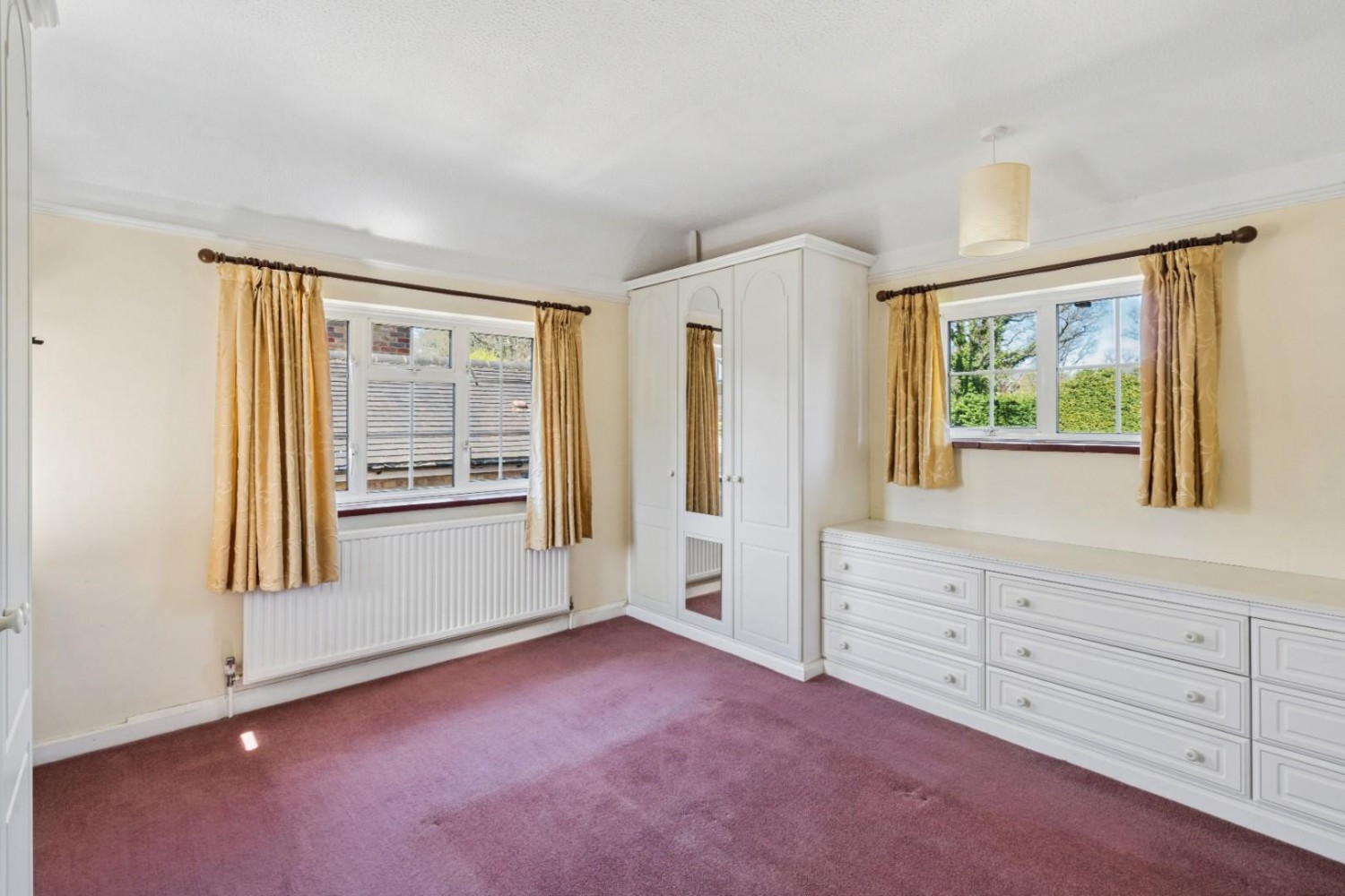 Longfield Drive, Amersham, Buckinghamshire, HP6 5HD