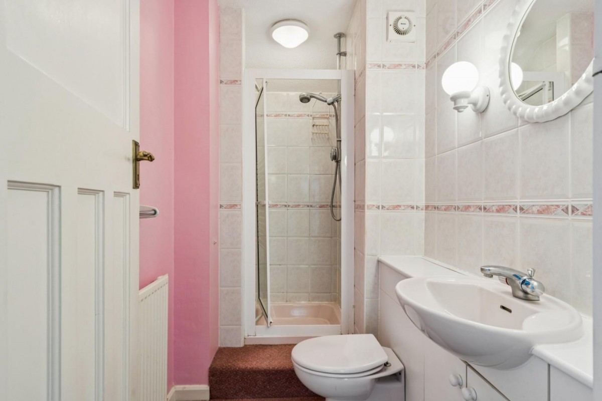 Longfield Drive, Amersham, Buckinghamshire, HP6 5HD
