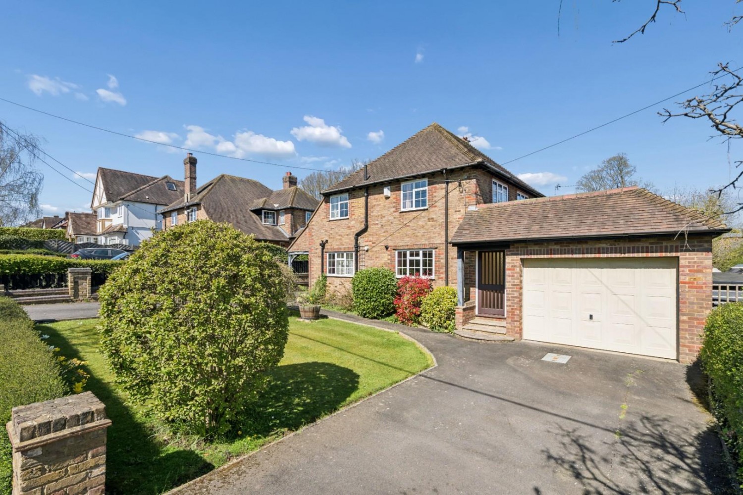 Longfield Drive, Amersham, Buckinghamshire, HP6 5HD