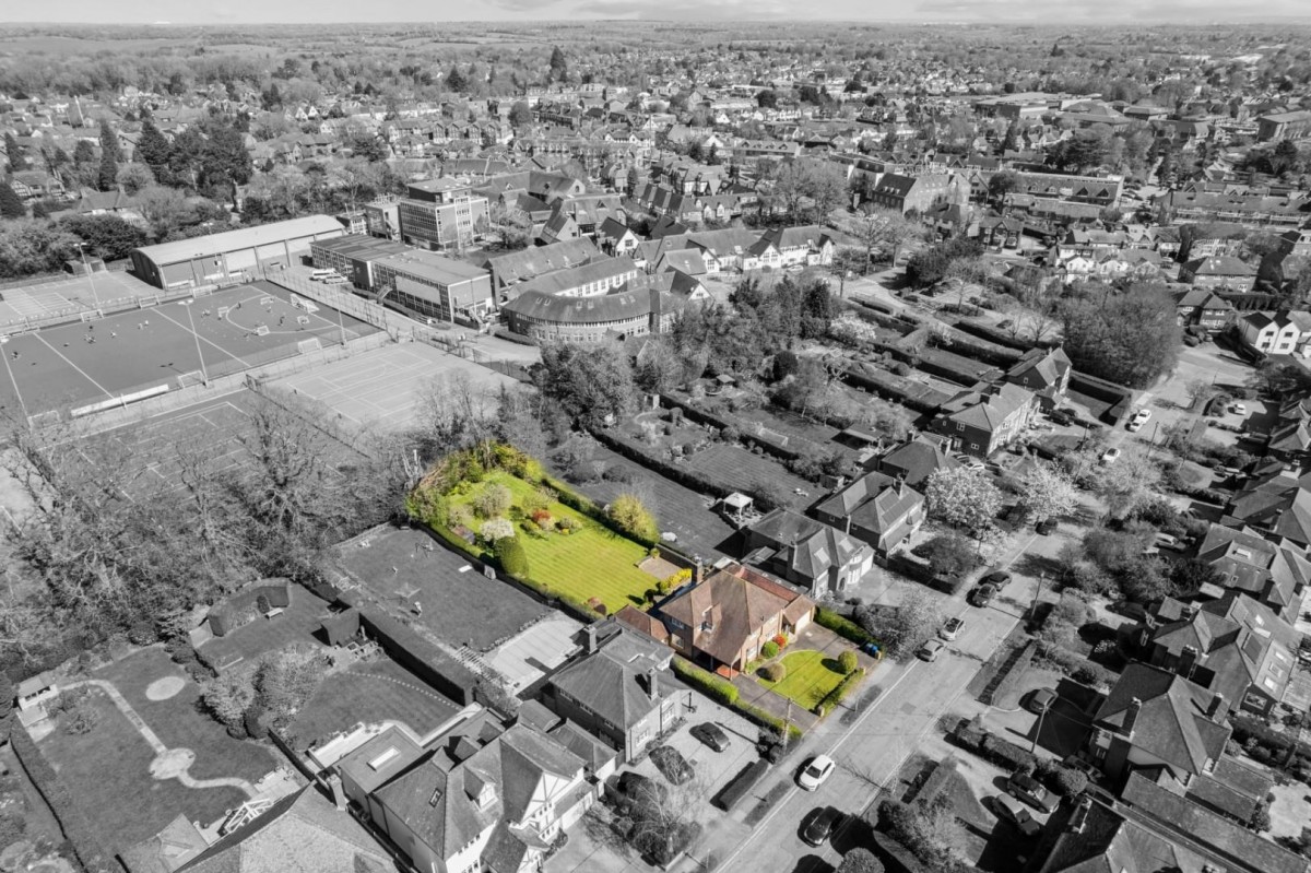 Longfield Drive, Amersham, Buckinghamshire, HP6 5HD
