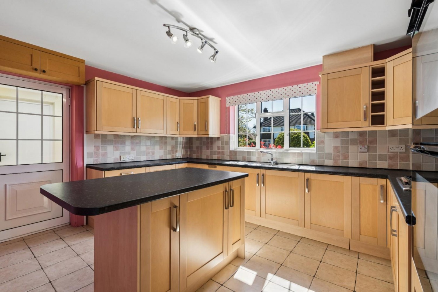 Longfield Drive, Amersham, Buckinghamshire, HP6 5HD