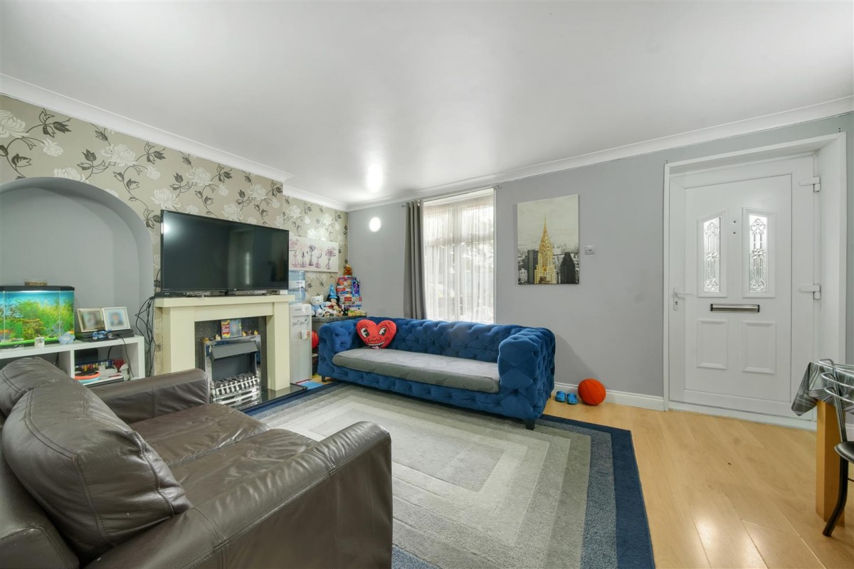 Cannington Road, Dagenham, RM9
