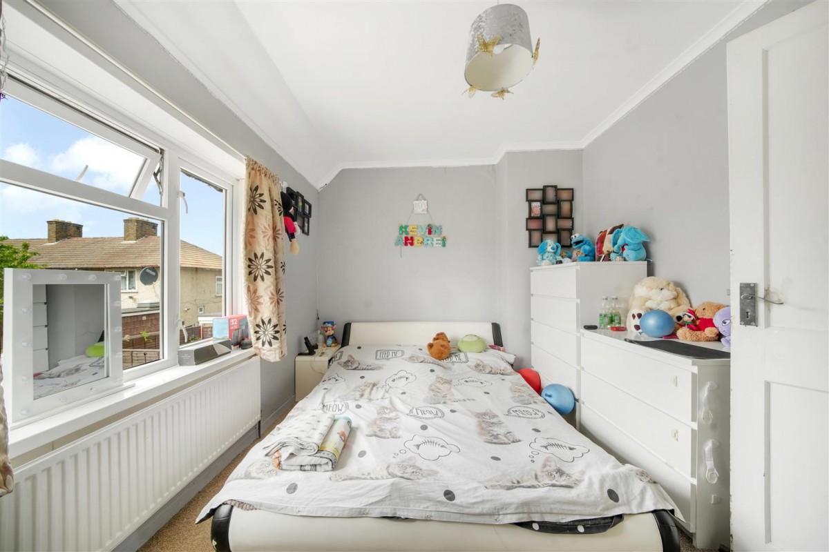 Cannington Road, Dagenham, RM9