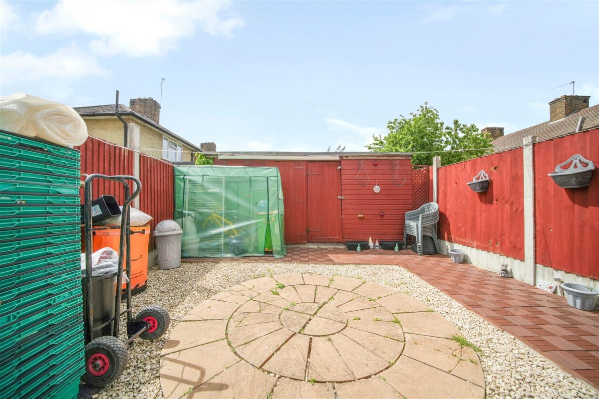Cannington Road, Dagenham, RM9