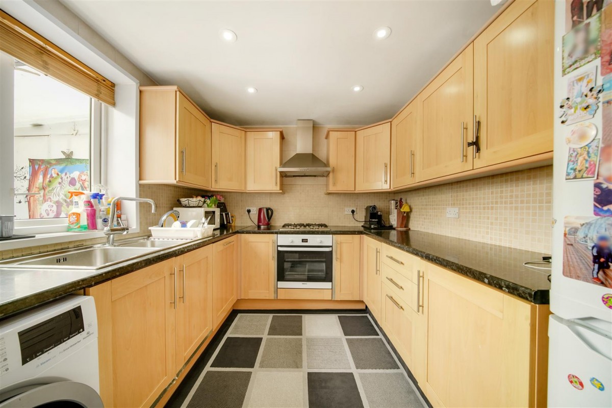 Cannington Road, Dagenham, RM9