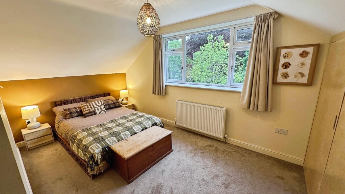 Redhill Drive , Fishponds, Bristol, BS16 2AG