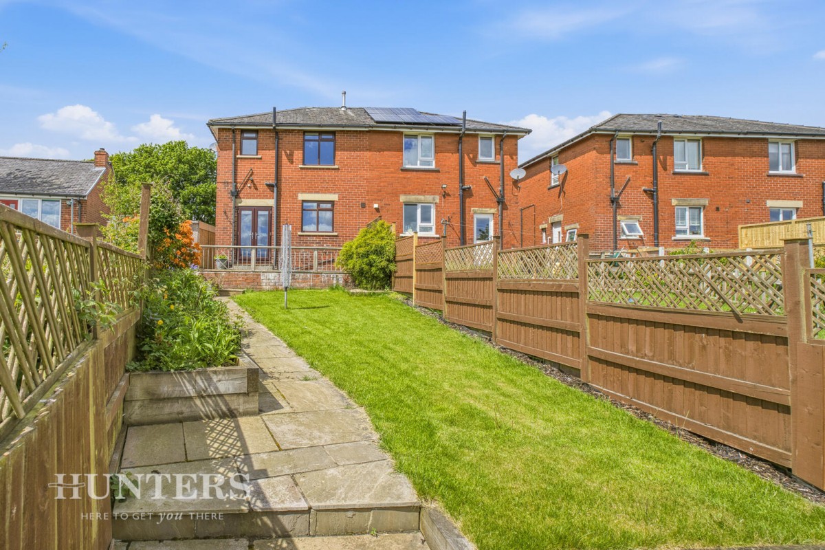 Elm Grove, Wardle OL12 9LF
