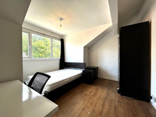 Village Place, Leeds