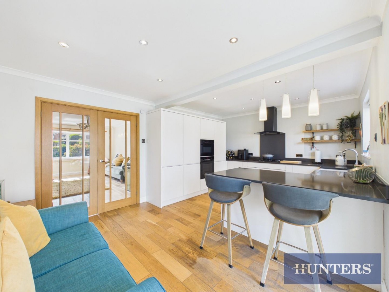 4 bedroom House for sale in Vicarage Lane, Bempton, Bridlington