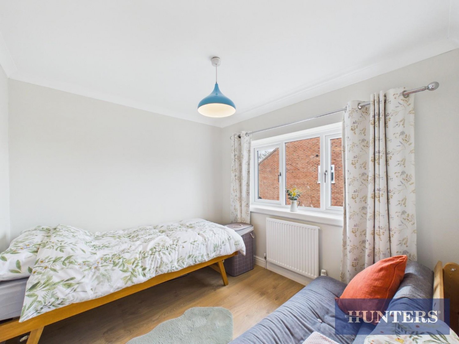4 bedroom House for sale in Vicarage Lane, Bempton, Bridlington