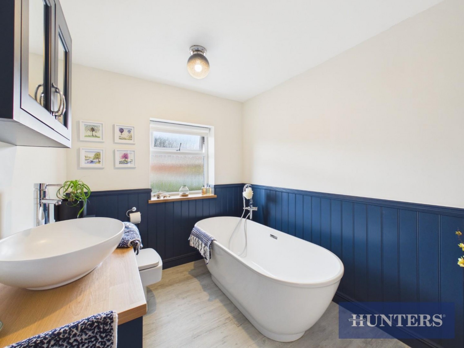 4 bedroom House for sale in Vicarage Lane, Bempton, Bridlington