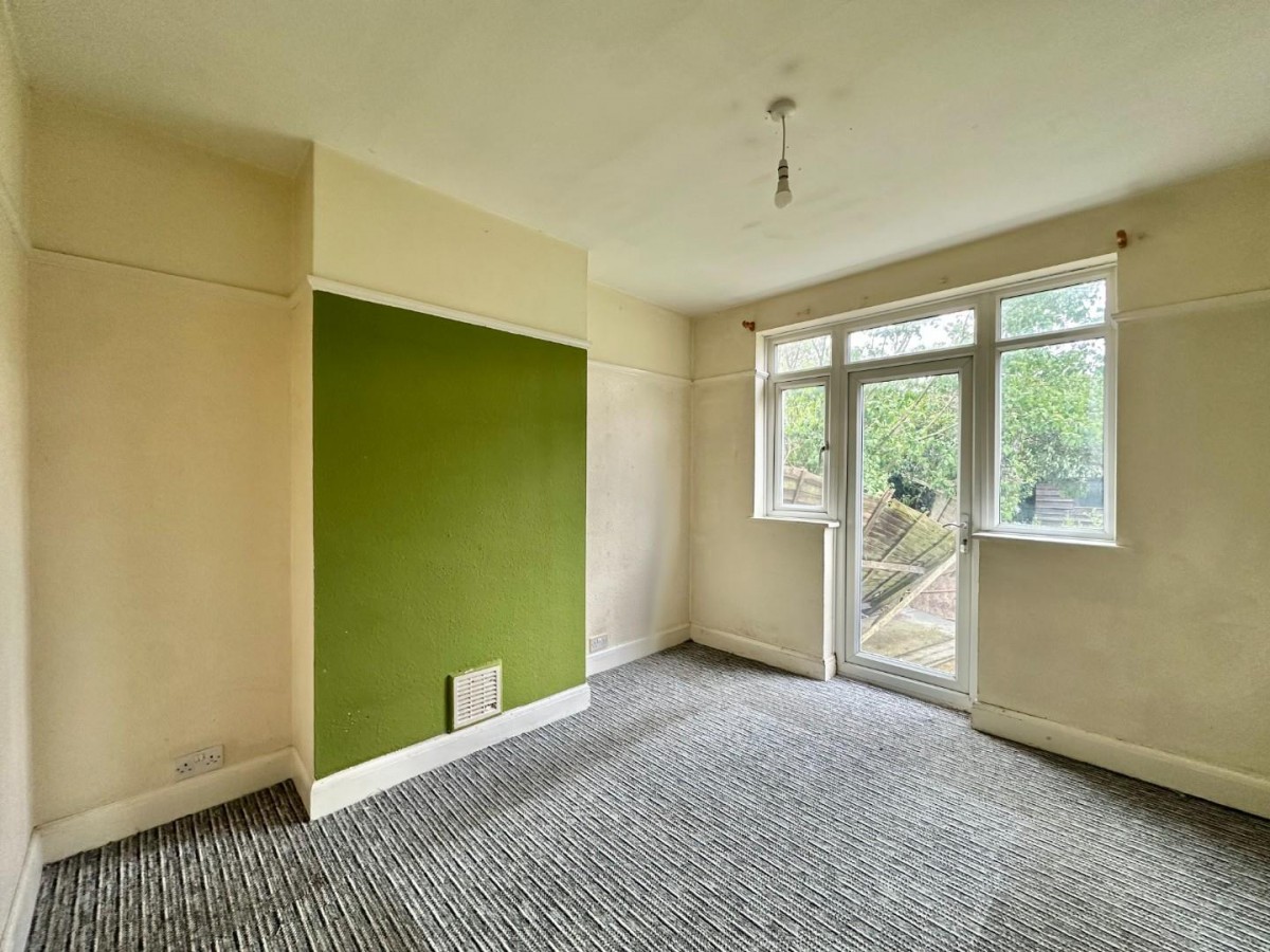 Nield Road, Hayes