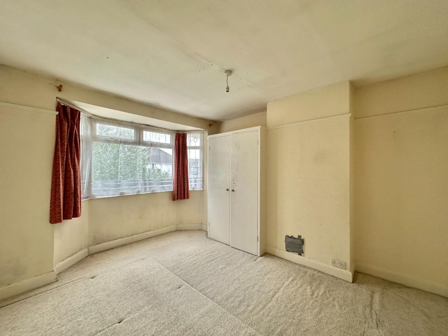 Nield Road, Hayes