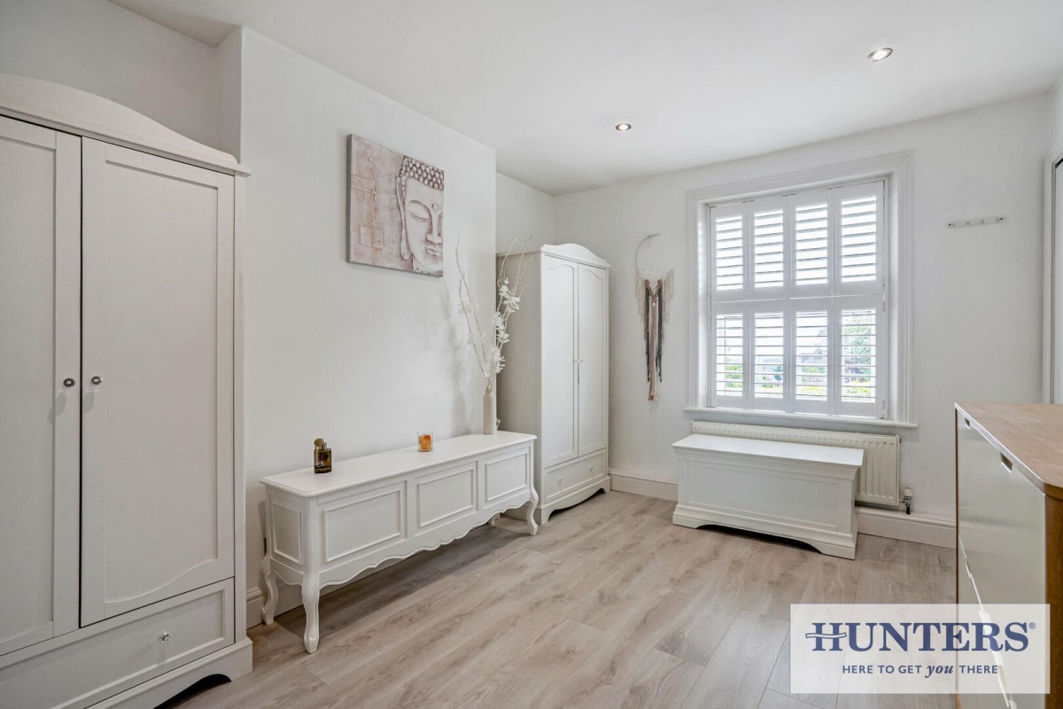 Larkfield Road, Rawdon, Leeds