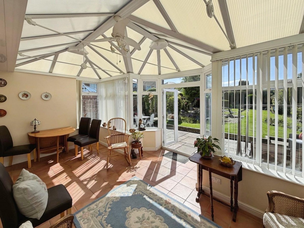 Glenesk Road, Great Sutton