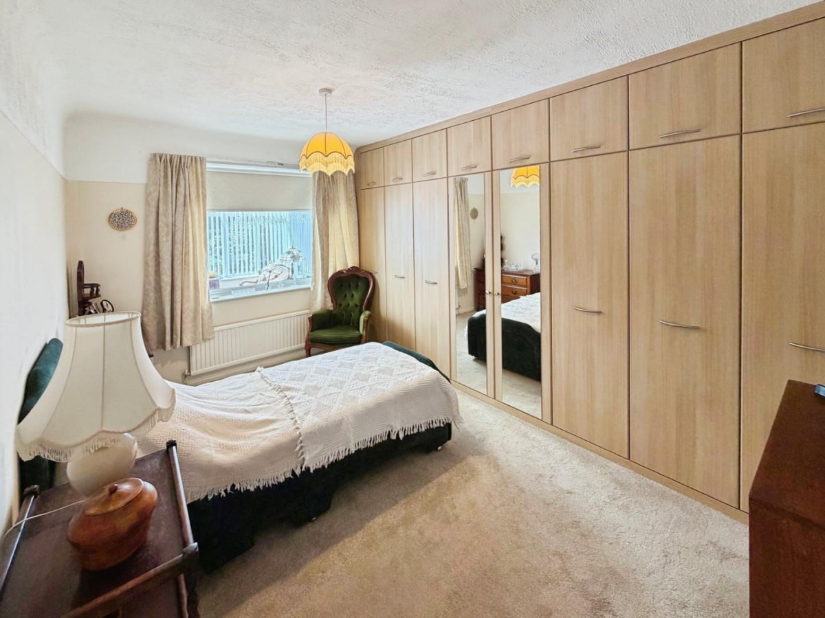 Glenesk Road, Great Sutton