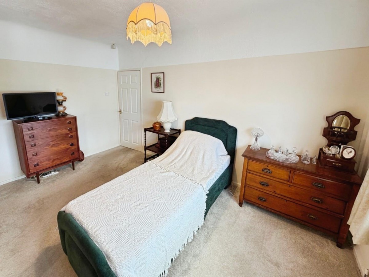 Glenesk Road, Great Sutton