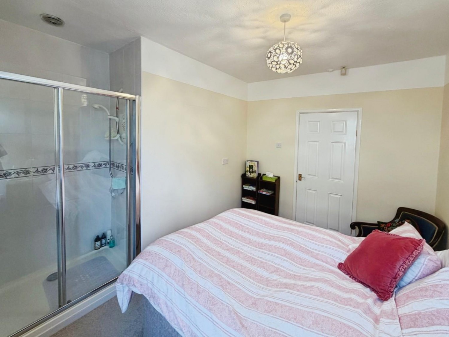 3 bedroom Bungalow for sale in Glenesk Road, Great Sutton