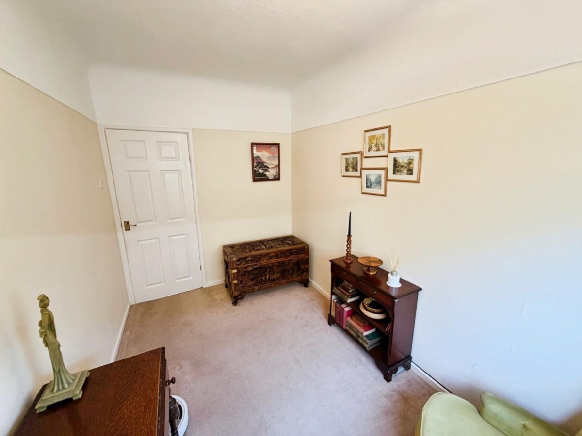 Glenesk Road, Great Sutton