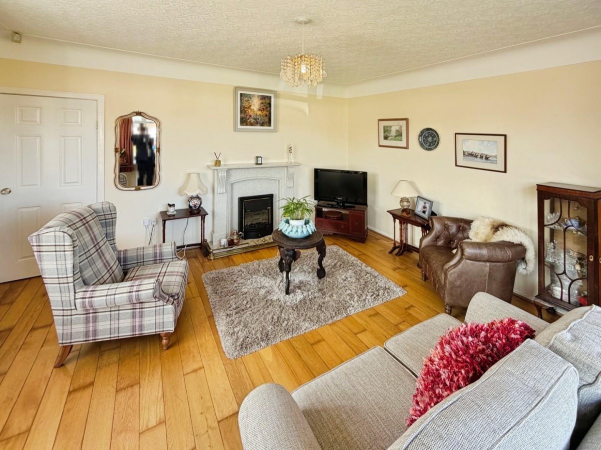 Glenesk Road, Great Sutton