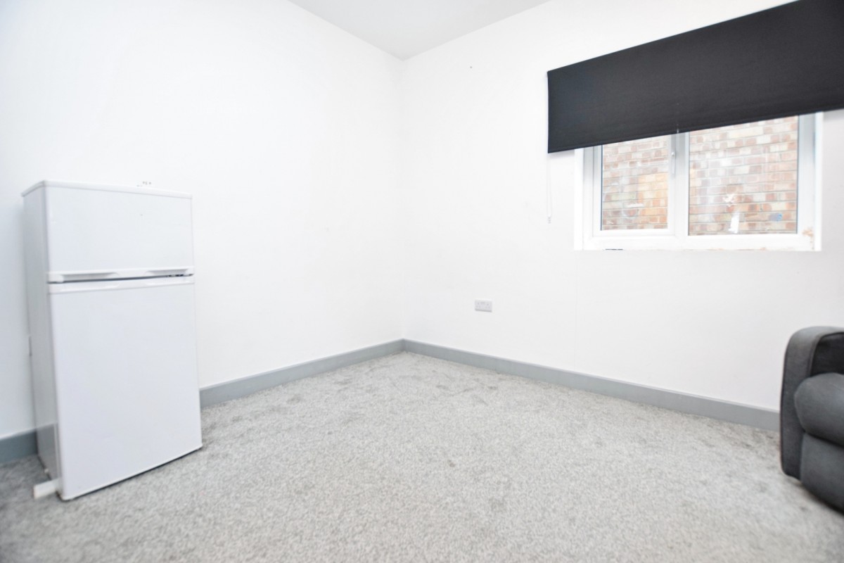 Alexandra Road, Chadwell Heath, RM6