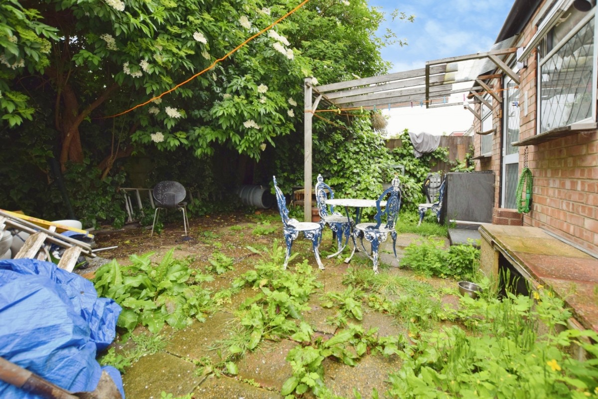 Alexandra Road, Chadwell Heath, RM6