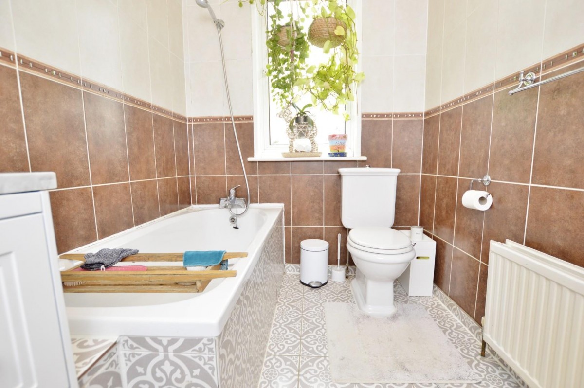 Southend Road, East Ham, E6 2AL