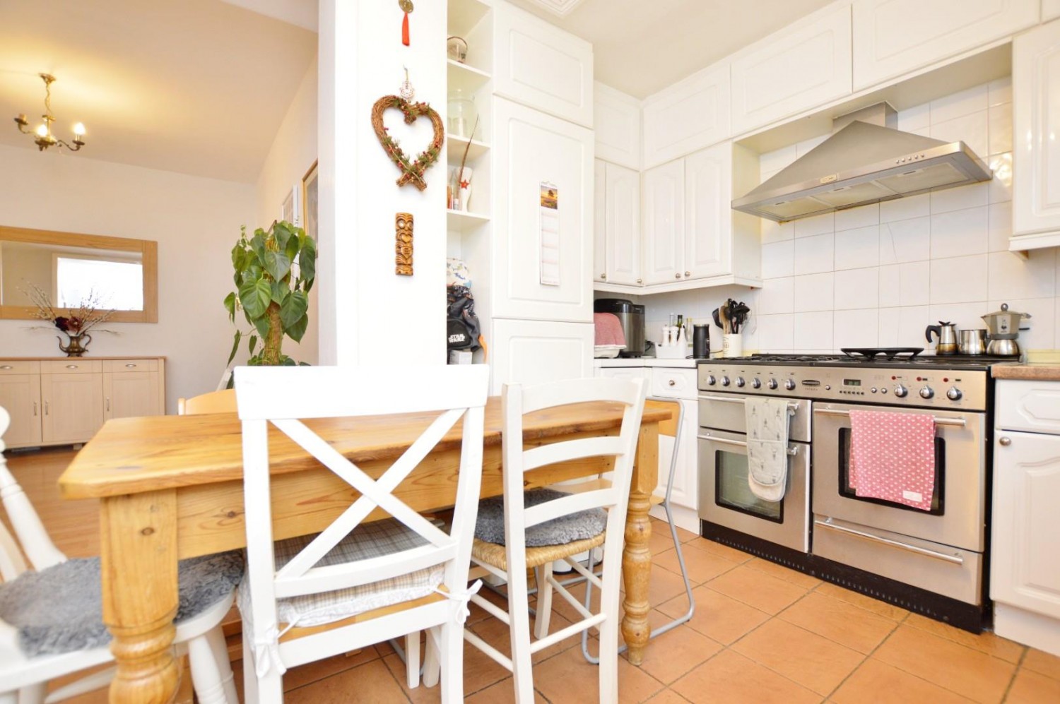 Southend Road, East Ham, E6 2AL