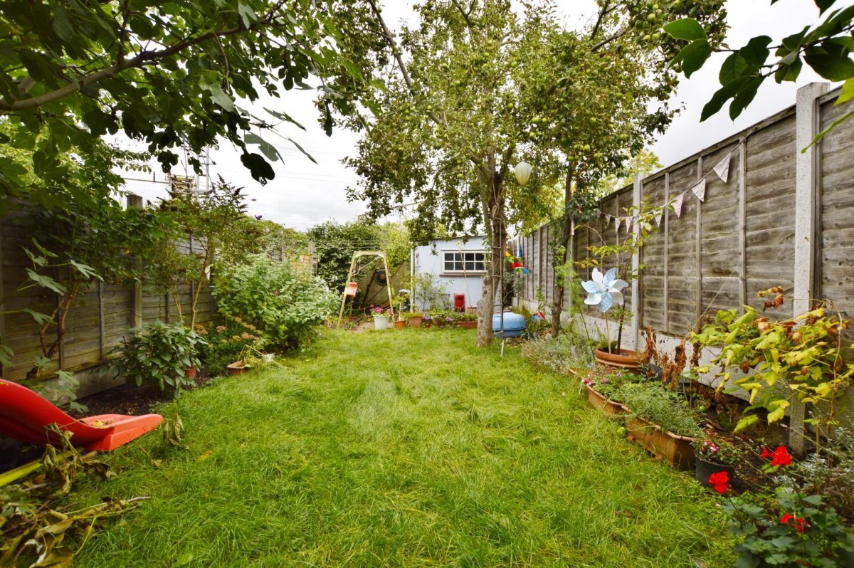 Southend Road, East Ham, E6 2AL