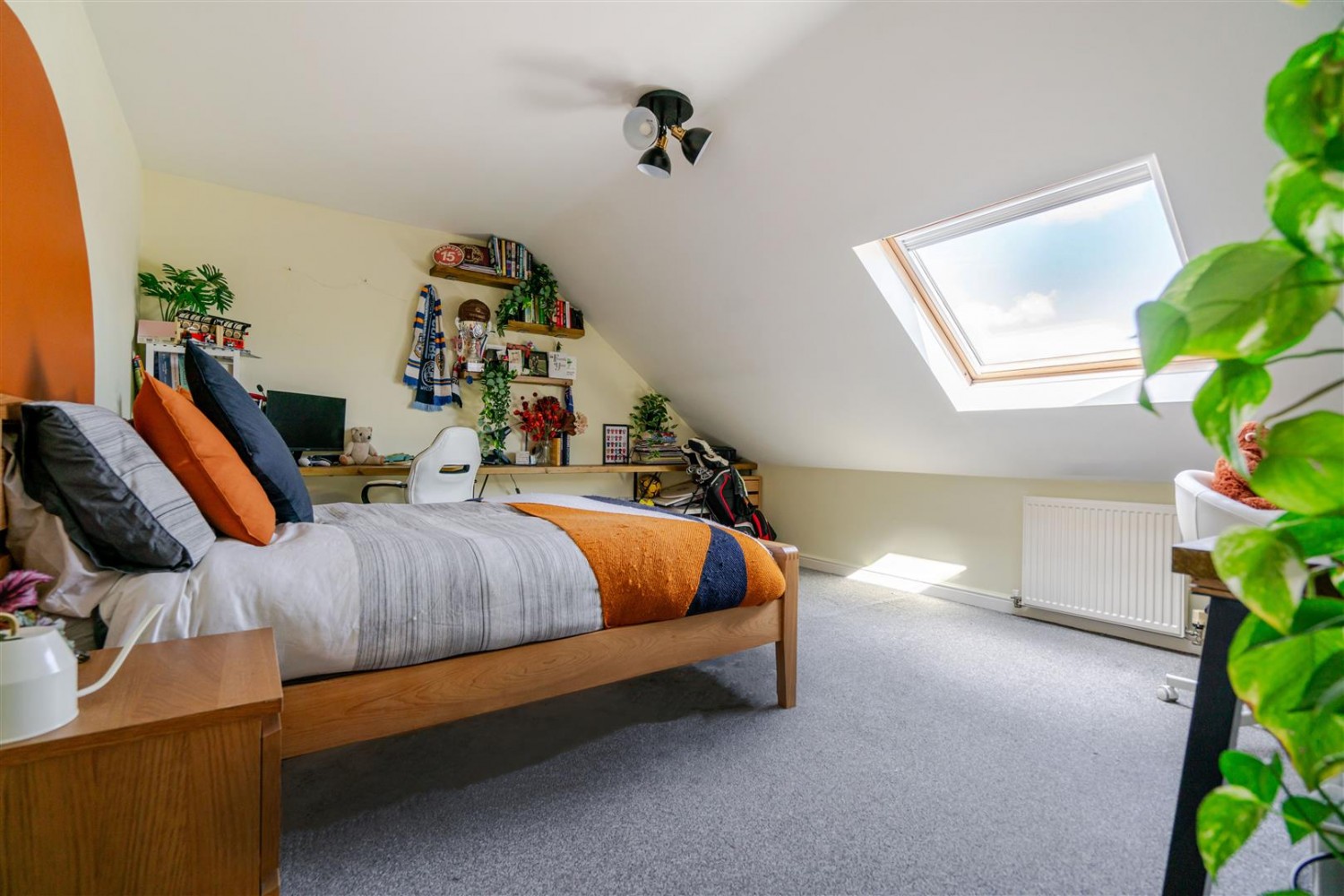 2 bedroom Flat for sale in Guest Street, Leigh