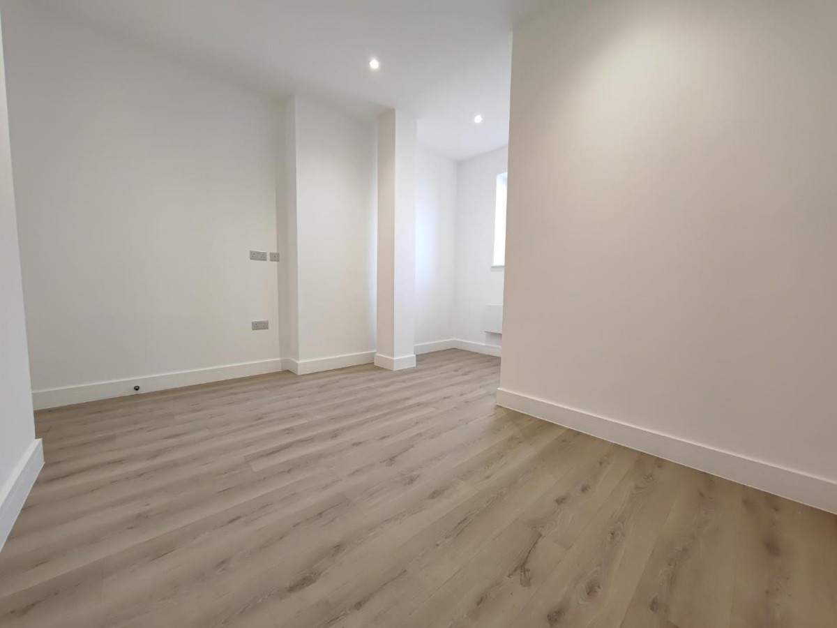 Peach Street, Wokingham