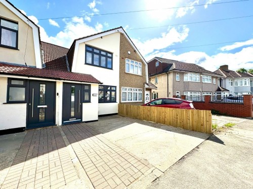 Langley Crescent, Hayes