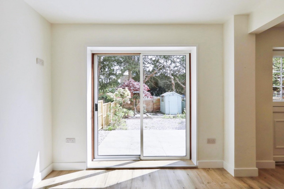 James Andrew Crescent, Greenhill, Sheffield, S8 7RJ
