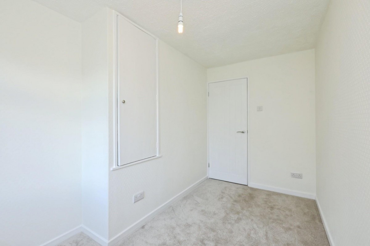 James Andrew Crescent, Greenhill, Sheffield, S8 7RJ