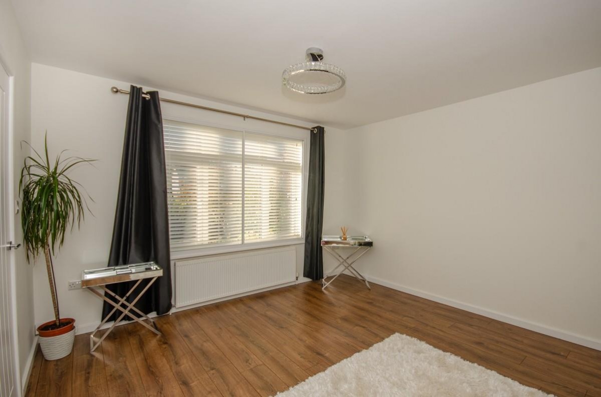 Boscombe Crescent, Downend, Bristol, BS16 6QT