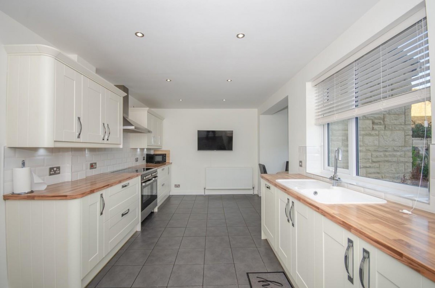 Boscombe Crescent, Downend, Bristol, BS16 6QT