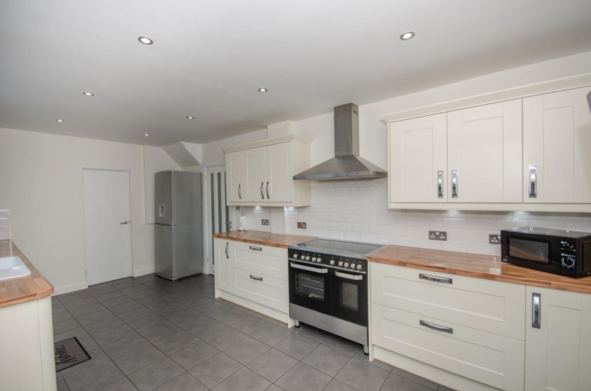 Boscombe Crescent, Downend, Bristol, BS16 6QT