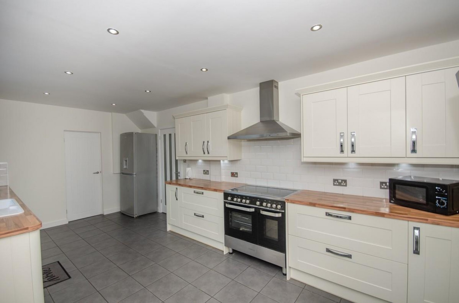 Boscombe Crescent, Downend, Bristol, BS16 6QT