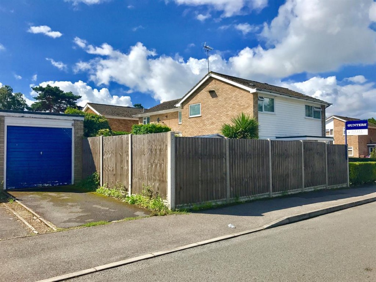 Mornington Avenue, Finchampstead, Wokingham, RG40 4UE